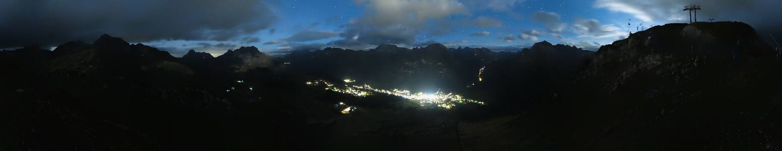 Lech am Arlberg Kriegerhornbahn snow cam captured at 20 September 2026 at 11:54 pm GMT+2