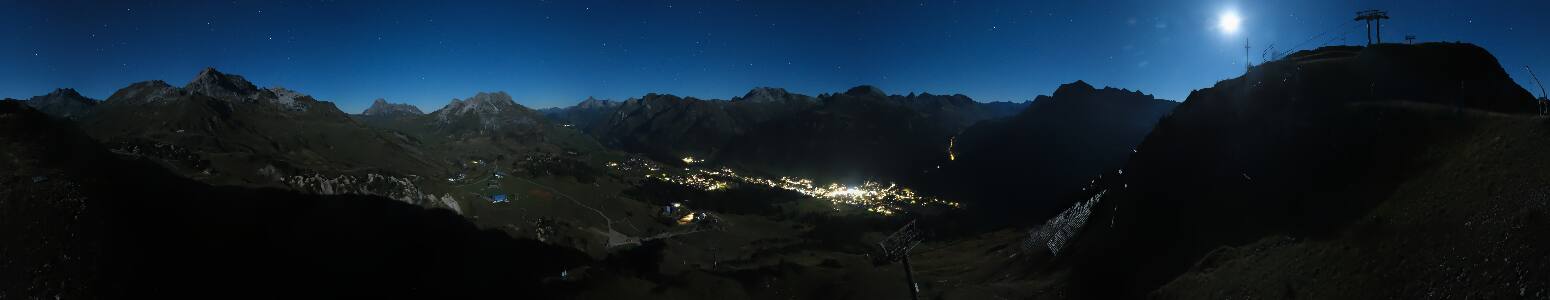 Lech am Arlberg Kriegerhornbahn snow cam captured at 22 September 2026 at 11:56 pm GMT+2
