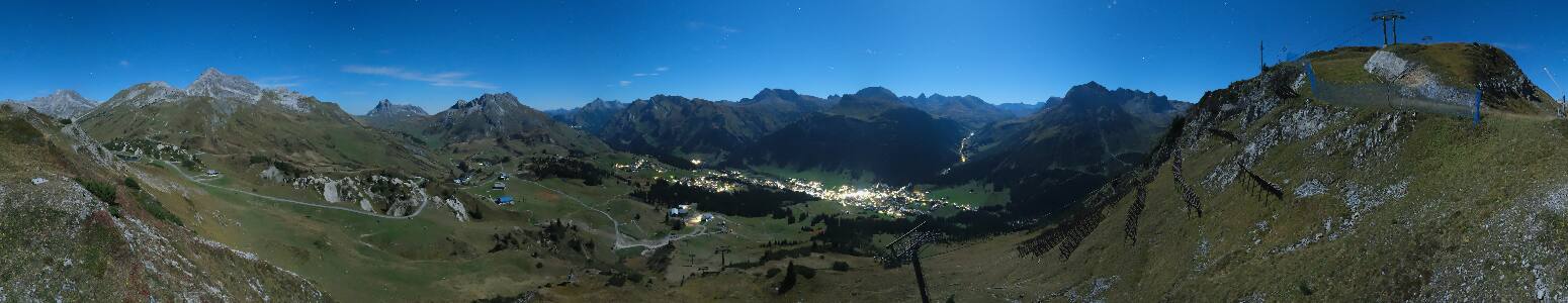 Lech am Arlberg Kriegerhornbahn snow cam captured at 27 September 2026 at 11:52 pm GMT+2