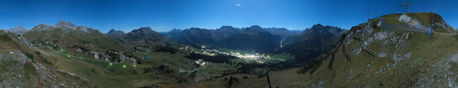 Lech am Arlberg Kriegerhornbahn snow cam captured at 28 September 2026 at 11:57 pm GMT+2