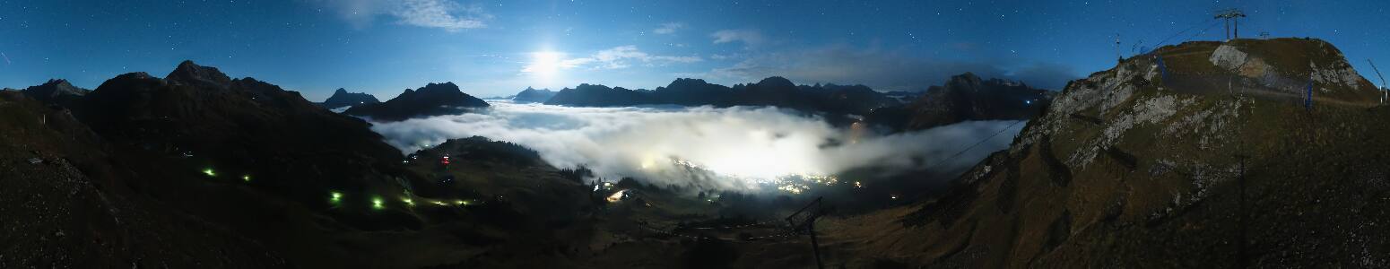 Lech am Arlberg Kriegerhornbahn snow cam captured at 2 October 2026 at 11:36 pm GMT+2