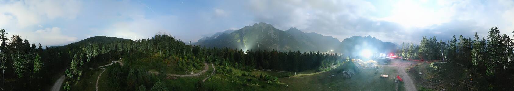Leutasch Katzenkopf Bergstation snow cam captured at 1 October 2026 at 11:37 pm GMT+2