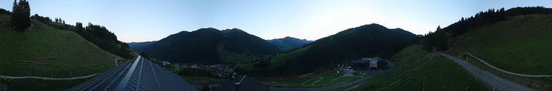 Maisalm Saalbach snow cam captured at 15 September 2026 at 7:22 pm GMT+2