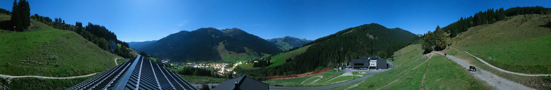 Maisalm Saalbach snow cam captured at 27 September 2026 at 11:52 pm GMT+2