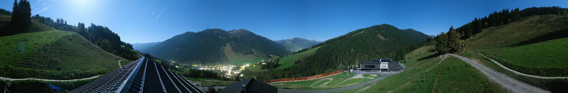 Maisalm Saalbach snow cam captured at 29 September 2026 at 11:36 pm GMT+2