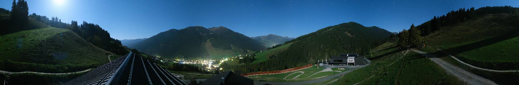 Maisalm Saalbach snow cam captured at 30 September 2026 at 11:43 pm GMT+2
