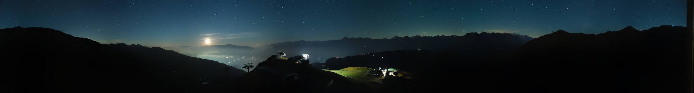 Mayrhofen im Zillertal Schafkopf snow cam captured at 3 October 2026 at 11:56 pm GMT+2