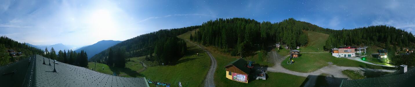 Pruggern Galsterberg snow cam captured at 1 October 2026 at 11:46 pm GMT+2