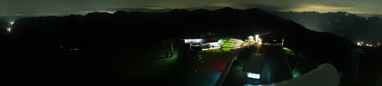 Saalbach-Hinterglemm Schattberg Ost snow cam captured at 18 September 2026 at 11:54 pm GMT+2