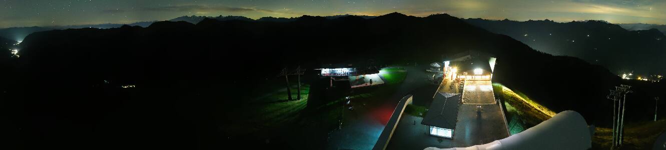 Saalbach-Hinterglemm Schattberg Ost snow cam captured at 19 September 2026 at 11:49 pm GMT+2