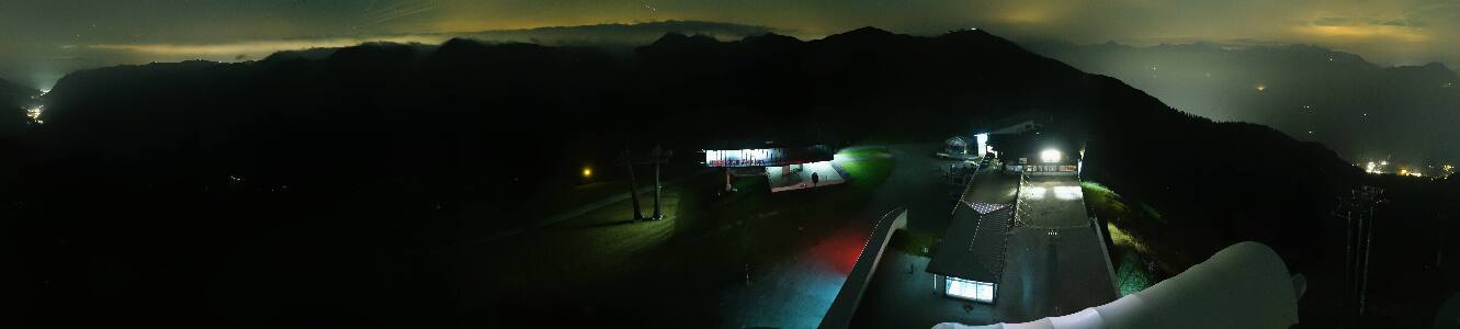 Saalbach-Hinterglemm Schattberg Ost snow cam captured at 4 October 2026 at 11:51 pm GMT+2