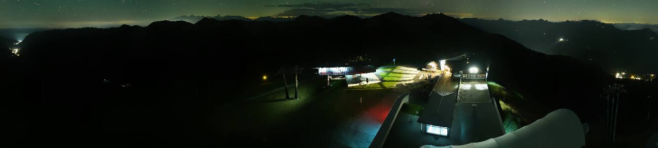 Saalbach-Hinterglemm Schattberg Ost snow cam captured at 5 October 2026 at 11:54 pm GMT+2