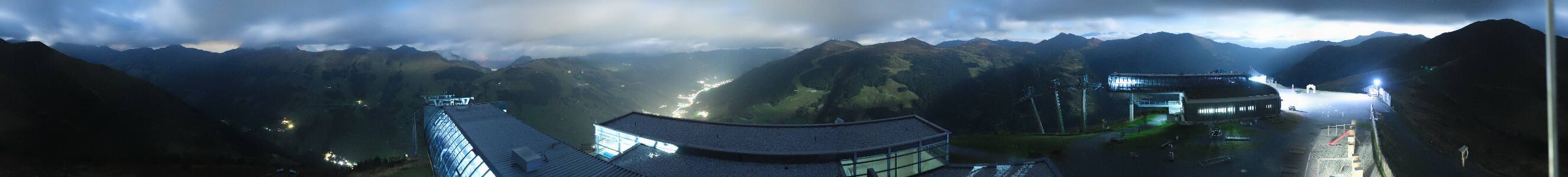 Saalbach-Hinterglemm Zwölferkogel snow cam captured at 21 September 2026 at 11:50 pm GMT+2