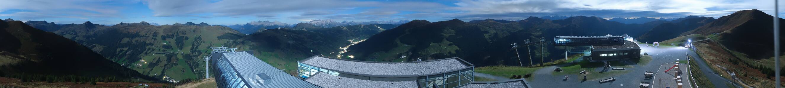 Saalbach-Hinterglemm Zwölferkogel snow cam captured at 23 September 2026 at 11:52 pm GMT+2