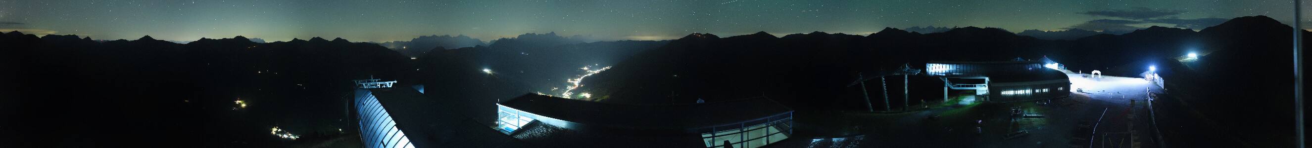 Saalbach-Hinterglemm Zwölferkogel snow cam captured at 5 October 2026 at 11:58 pm GMT+2