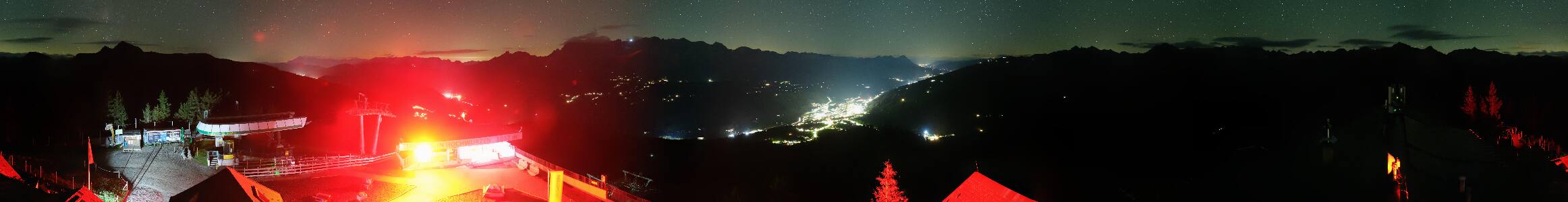 Schladming Hochwurzen snow cam captured at 14 September 2026 at 11:59 pm GMT+2