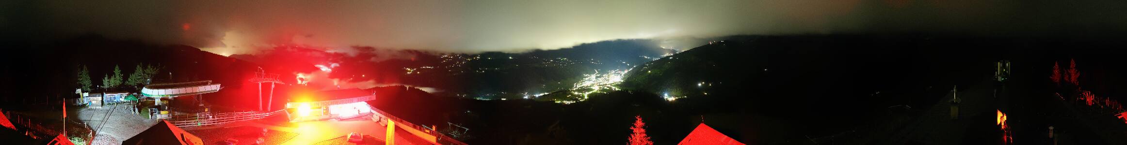 Schladming Hochwurzen snow cam captured at 16 September 2026 at 11:51 pm GMT+2