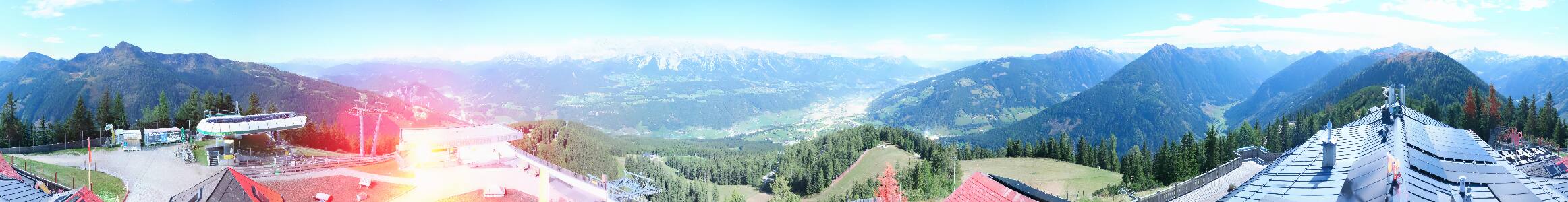 Schladming Hochwurzen snow cam captured at 25 September 2026 at 11:56 pm GMT+2