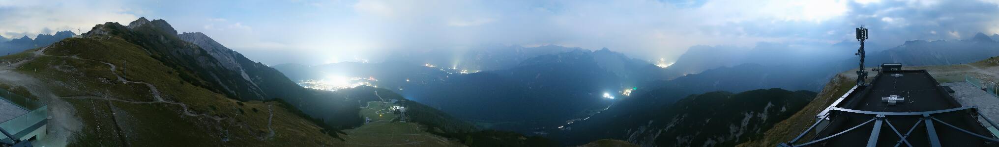 Seefeld Seefelder Joch snow cam captured at 1 October 2026 at 11:53 pm GMT+2