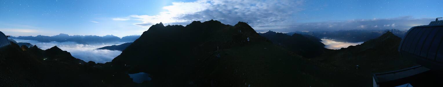 Silvretta-Montafon Panorama Bahn snow cam captured at 2 October 2026 at 11:47 pm GMT+2