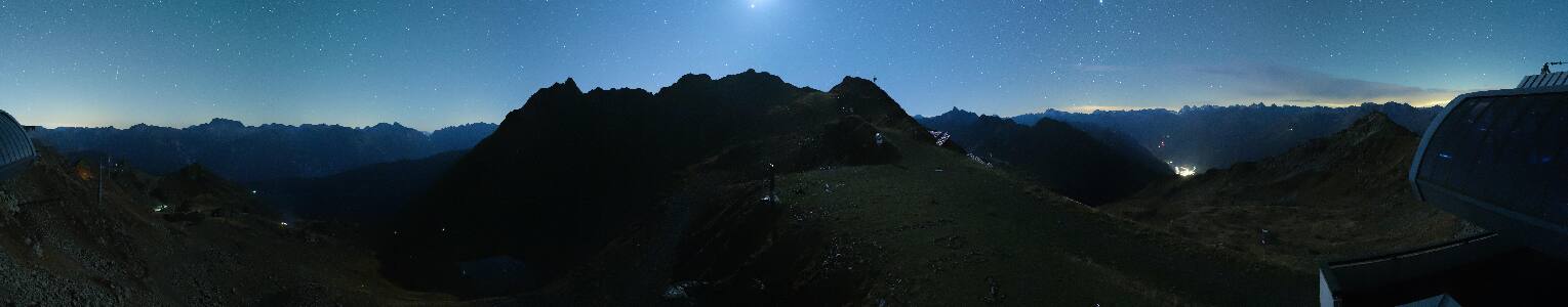 Silvretta-Montafon Panorama Bahn snow cam captured at 6 October 2026 at 4:47 am GMT+2