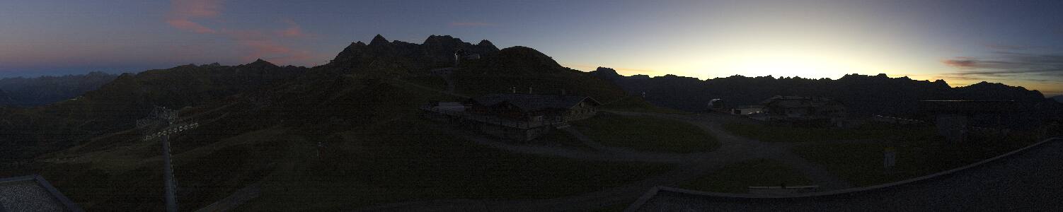 Silvretta-Montafon Valisera Berg snow cam captured at 26 September 2026 at 7:35 pm GMT+2