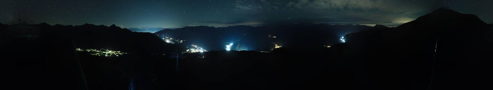 Skiarena Bergeralm Skiarena Bergeralm - Das Skigebiet im Wipptal snow cam captured at 5 October 2026 at 11:57 pm GMT+2