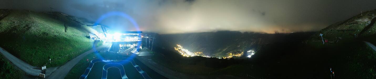 Sölden Gaislachkogelbahn Mittelstation snow cam captured at 11 September 2026 at 11:56 pm GMT+2