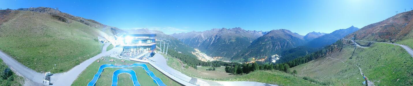 Sölden Gaislachkogelbahn Mittelstation snow cam captured at 25 September 2026 at 11:58 pm GMT+2