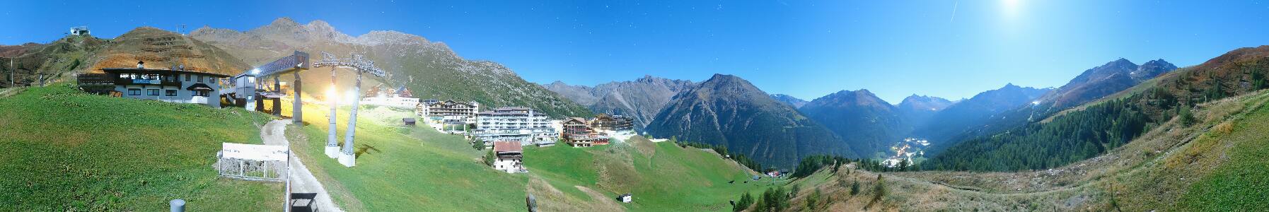 Sölden Hochsölden snow cam captured at 25 September 2026 at 11:59 pm GMT+2