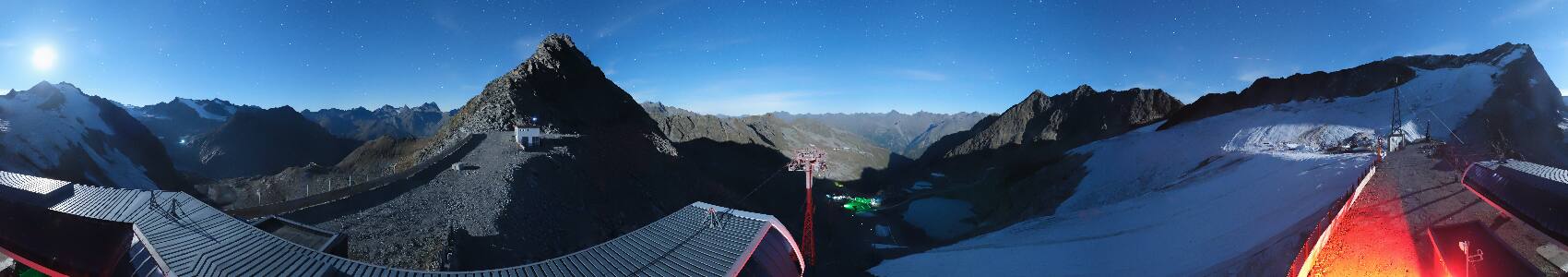 Sölden Schwarze Schneid snow cam captured at 21 September 2026 at 11:57 pm GMT+2