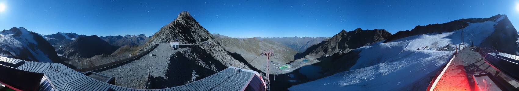 Sölden Schwarze Schneid snow cam captured at 22 September 2026 at 11:57 pm GMT+2