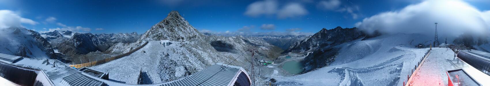 Sölden Schwarze Schneid snow cam captured at 24 September 2026 at 11:58 pm GMT+2