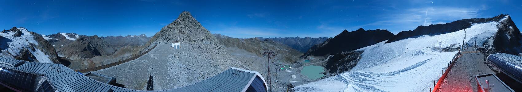 Sölden Schwarze Schneid snow cam captured at 26 September 2026 at 11:48 pm GMT+2