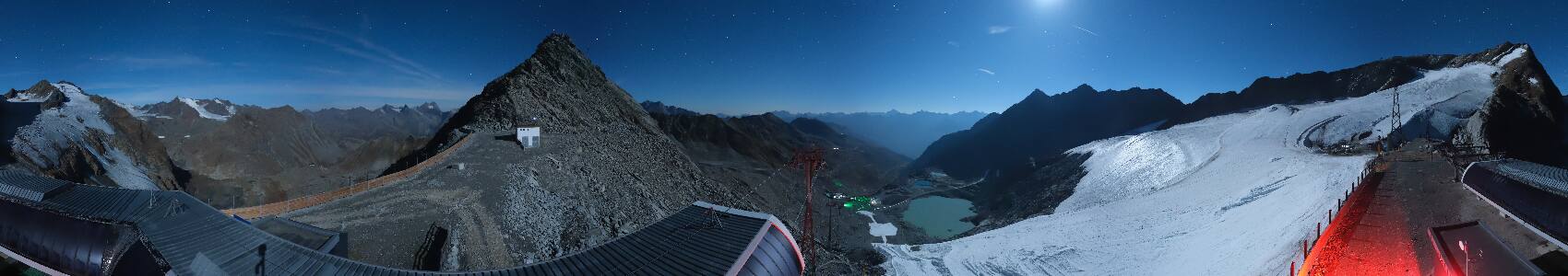 Sölden Schwarze Schneid snow cam captured at 30 September 2026 at 11:45 pm GMT+2