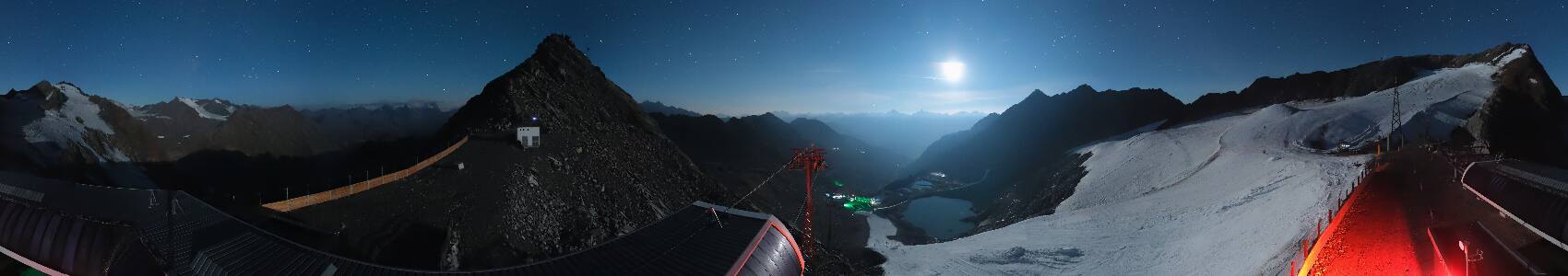 Sölden Schwarze Schneid snow cam captured at 2 October 2026 at 11:47 pm GMT+2