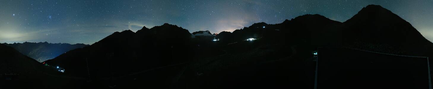 Sölden Schwarzkogl Talstation snow cam captured at 19 September 2026 at 11:59 pm GMT+2