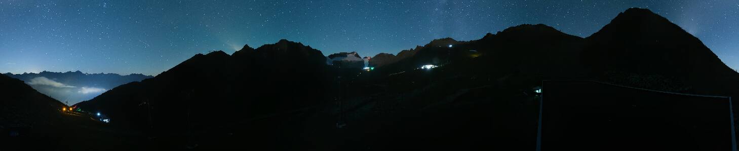 Sölden Schwarzkogl Talstation snow cam captured at 3 October 2026 at 11:56 pm GMT+2