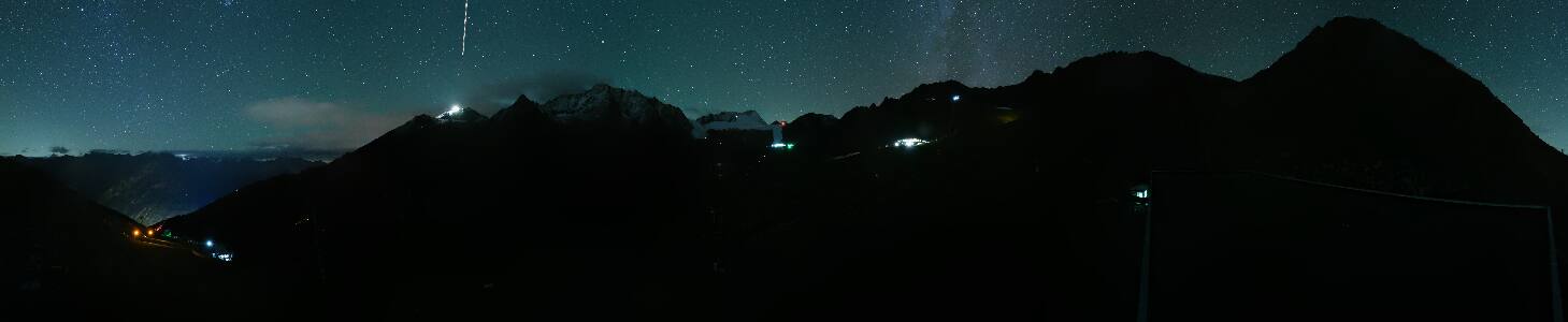 Sölden Schwarzkogl Talstation snow cam captured at 5 October 2026 at 11:59 pm GMT+2