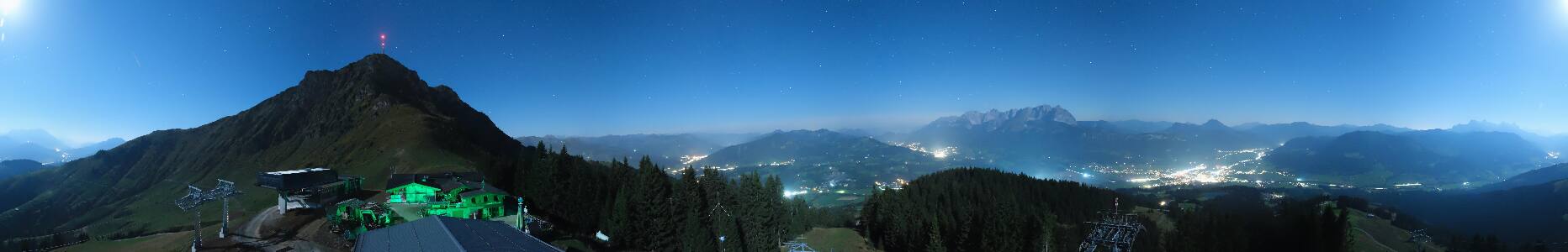 St. Johann in Tirol St. Johann in Tirol • Bergstation Harschbichl - 1.604m snow cam captured at 30 September 2026 at 11:45 pm GMT+2