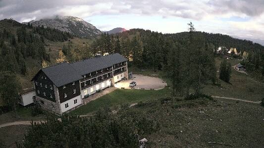 Tauplitz Haus Alpin snow cam captured at 22 September 2026 at 11:57 pm GMT+2