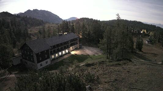 Tauplitz Haus Alpin snow cam captured at 1 October 2026 at 11:53 pm GMT+2