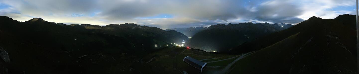 Tux Eggalm snow cam captured at 20 September 2026 at 11:51 pm GMT+2