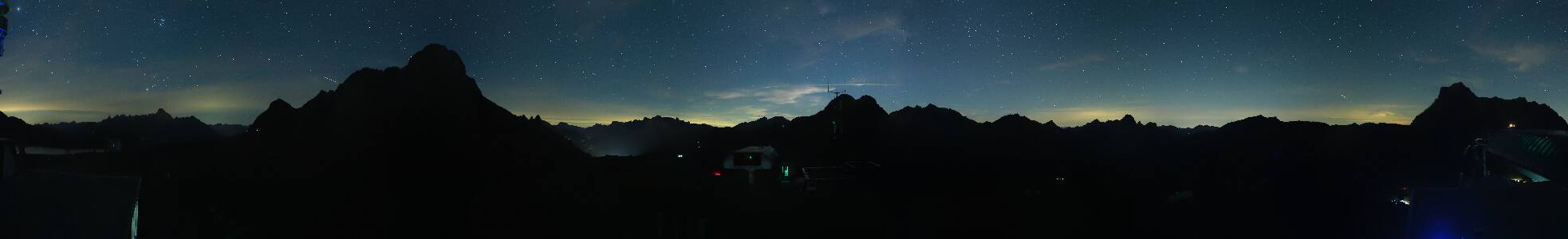 Warth-Schröcken Saloberjet snow cam captured at 19 September 2026 at 11:51 pm GMT+2