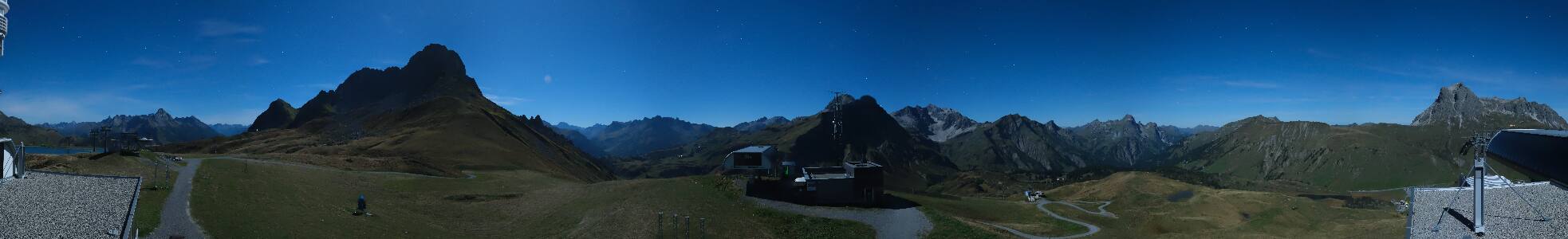 Warth-Schröcken Saloberjet snow cam captured at 26 September 2026 at 11:50 pm GMT+2
