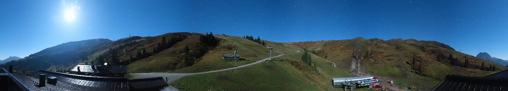 Wildkogel Arena Schihütte Rettenstein snow cam captured at 30 September 2026 at 11:46 pm GMT+2
