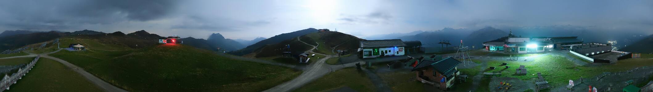 Wildkogel Arena Wildkogelbahn snow cam captured at 1 October 2026 at 11:46 pm GMT+2