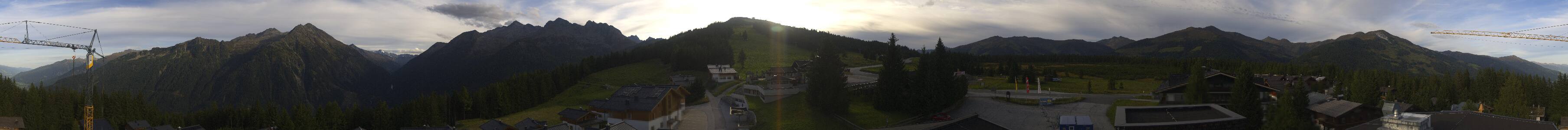 Zillertal Arena Alpengasthof Filzstein snow cam captured at 20 September 2026 at 5:42 pm GMT+2