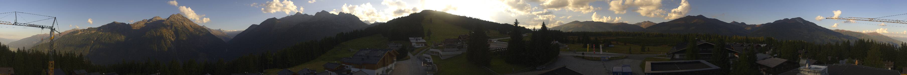 Zillertal Arena Alpengasthof Filzstein snow cam captured at 30 September 2026 at 5:36 pm GMT+2