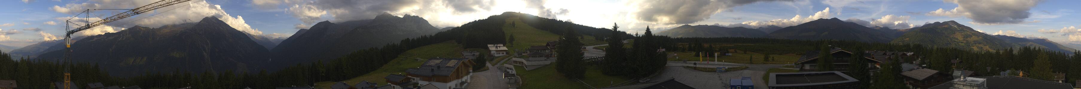 Zillertal Arena Alpengasthof Filzstein snow cam captured at 4 October 2026 at 5:35 pm GMT+2